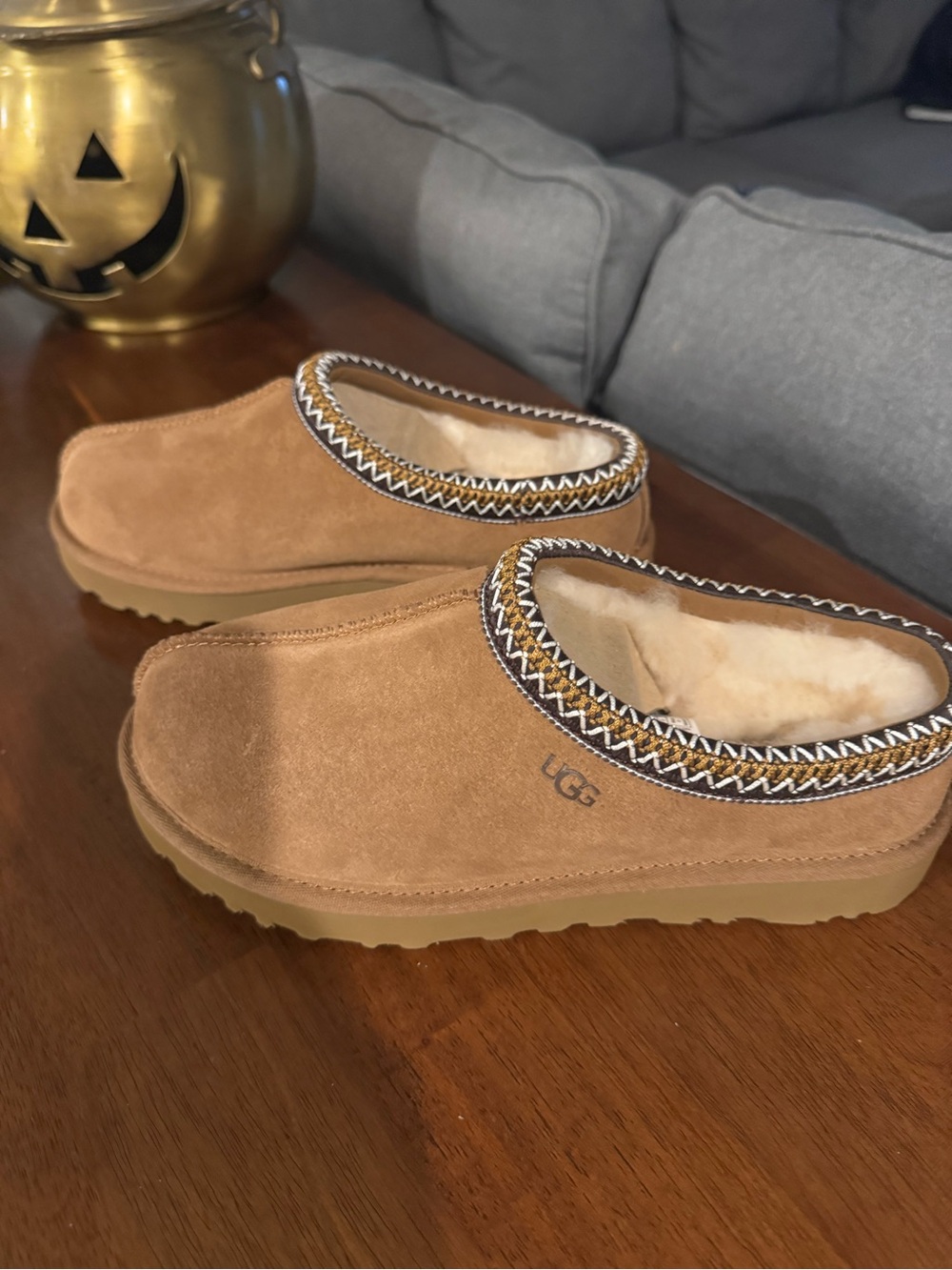 UGG Tasman II women’s size 8